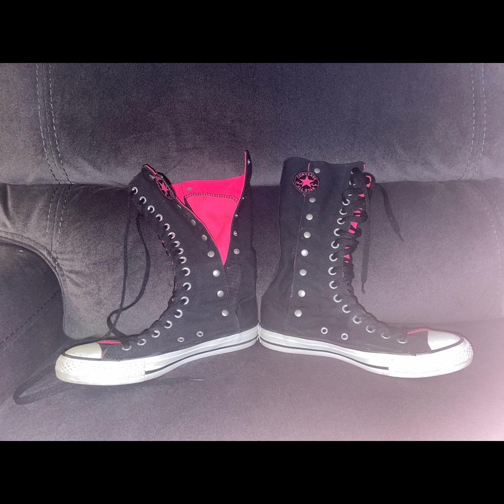 Below the knee Converse All Star